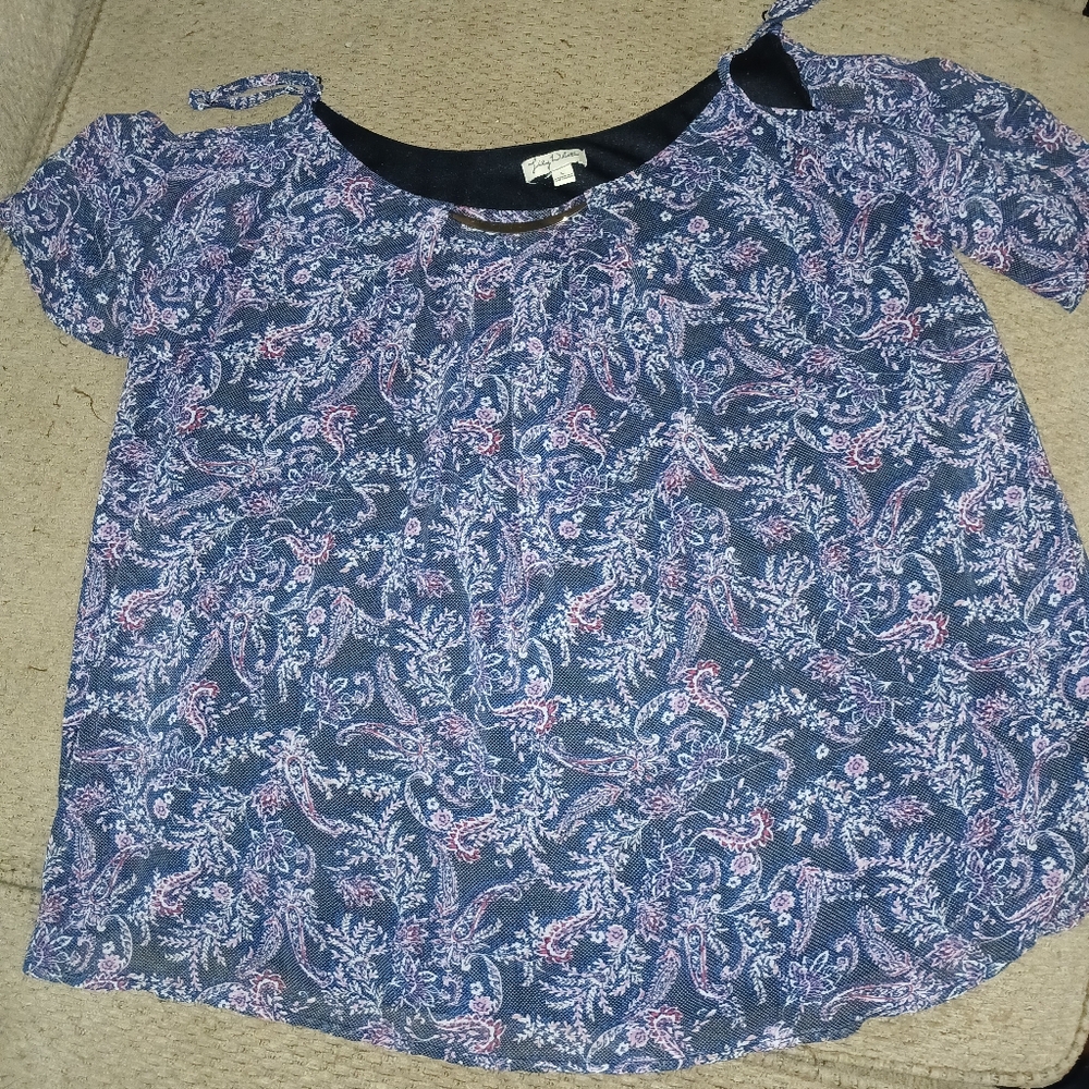 Lily White Navy and Pink Paisley Blouse